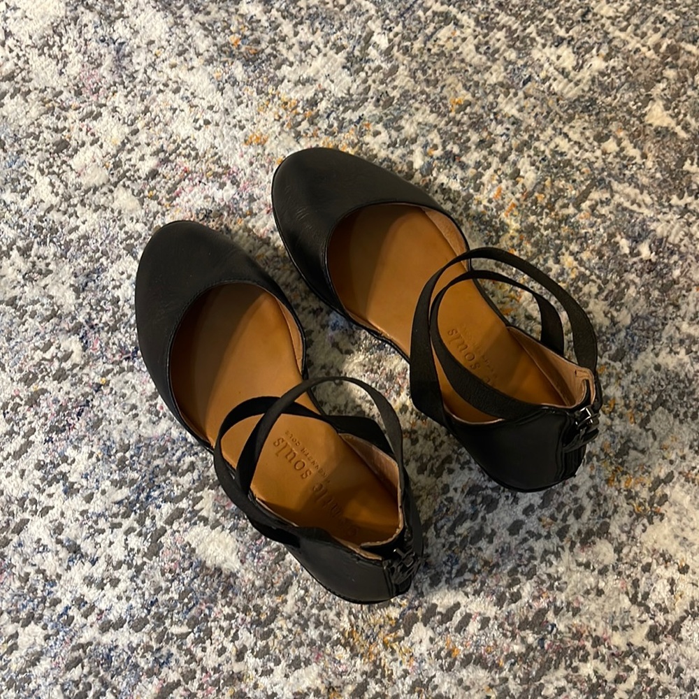 Black leather low wedges